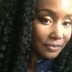 Hi everyone - My name is Crystal! Jeans are IT!